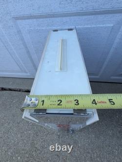 CARRERA Sunglasses Rotating Store Display Rack white Plexiglass Locking Case