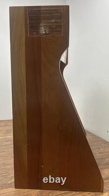 Case XX Pocket Folding Knife Counter Top Dealer Store Display Upright With Key