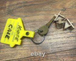 Case XX Pocket Folding Knife Counter Top Dealer Store Display Upright With Key