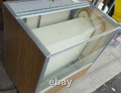 Display Case Show Stand Store Fixture Cabinet 37x35x24 local pickup franklin WI