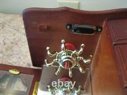 Elegant Storage and Display Case for Jewelry Items