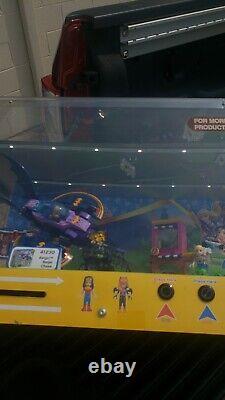 LEGO DC SUPER HERO GIRLS MODEL 6196862 RETAIL STORE LCD LIGHTED DISPLAY CASE Wh1