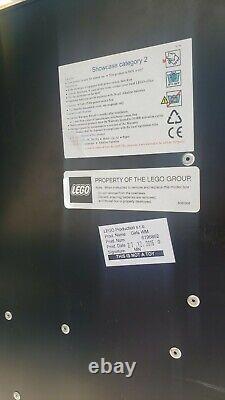LEGO DC SUPER HERO GIRLS MODEL 6196862 RETAIL STORE LCD LIGHTED DISPLAY CASE Wh1