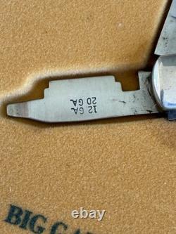 Remington Store Front Counter Top Retail Pocket Knife Display Case With Knives