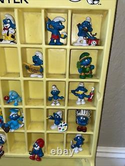 Smurf Collectors Center Store Display Case Peyo Wallace Berrie & Vintage Figures