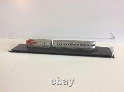 Train Display Case HO Scale 24 Acrylic Railroad Model Locomotive USA Cabinet