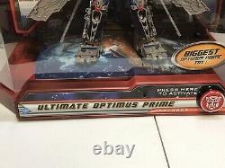 Transformers Ultimate Optimus Prime Store Display Case 24 Dotm Complete 2011