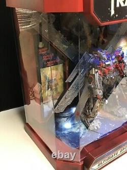 Transformers Ultimate Optimus Prime Store Display Case 24 Dotm Complete 2011