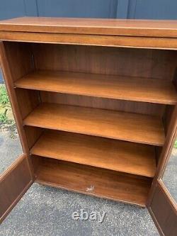 Vtg Walnut Mid Century Modern Display Case Footed Storage Cabinet Bookcase Glass