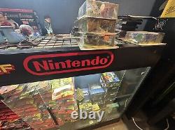 World of Nintendo ULTRA RARE AUTHENTIC video game display case store display LPU