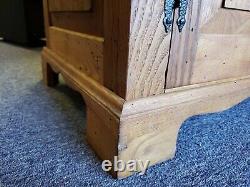 Wormy Chestnut Lift Top Display Case With Shelf/Storage